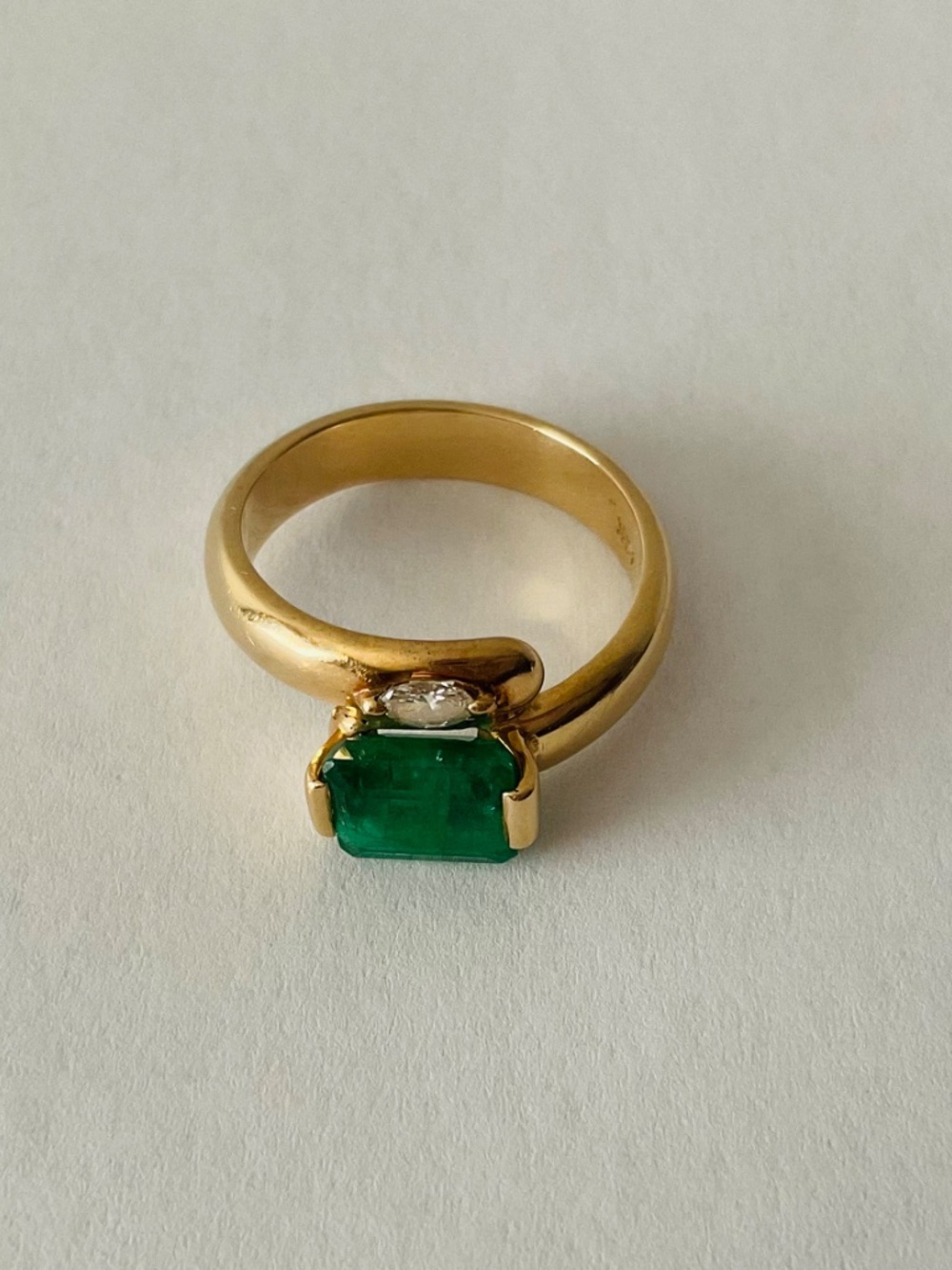 Emerald & Diamond Ring - Picture 3 of 11